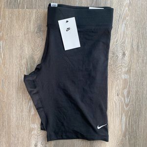 Women’s Nike Tight Fit/Mid-Rise Cotton Shorts